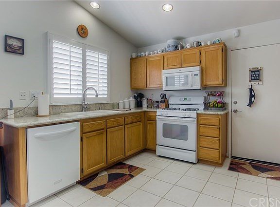 3rd image of 30233 Sunrose Pl