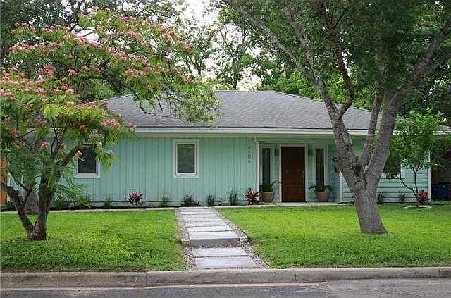 1st image of 4806 W Park Dr