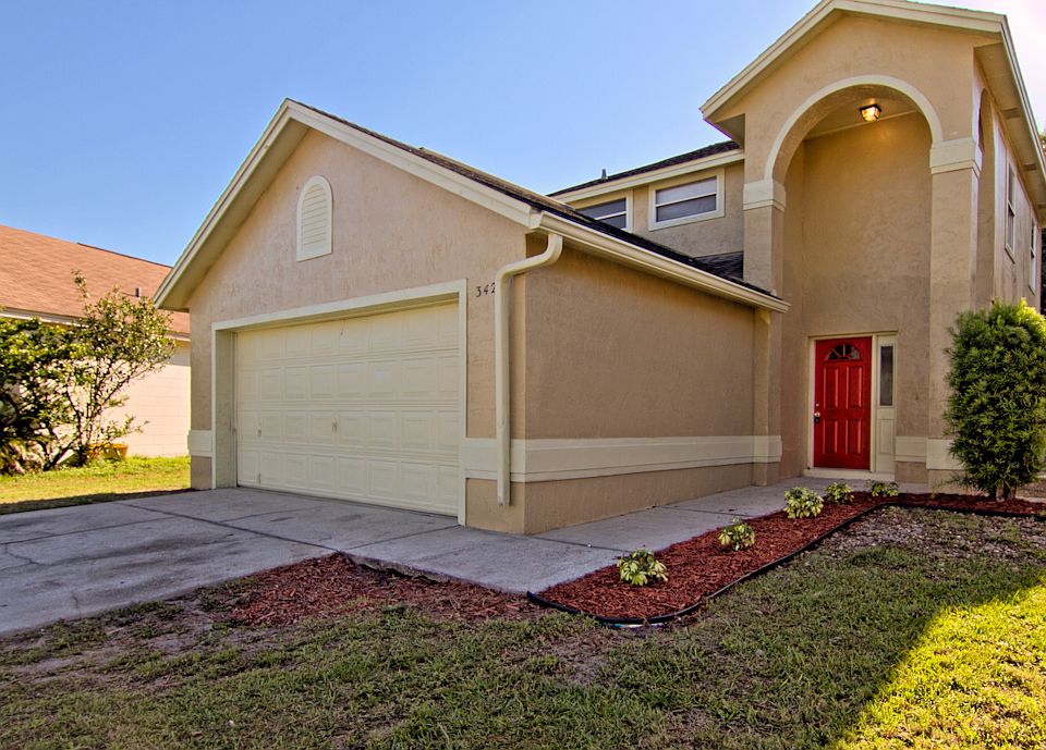 1st image of 3427 Cove Ct E