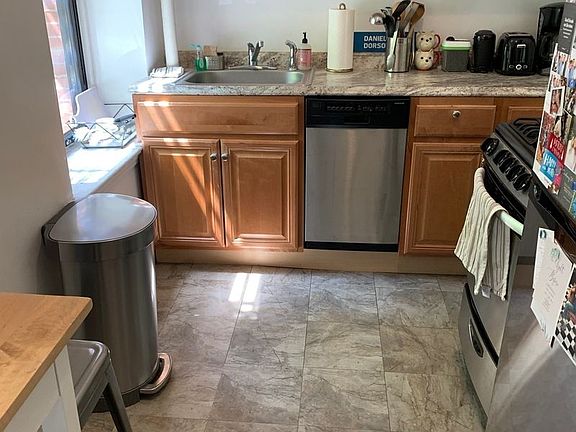 2nd image of 447 E 87th St APT 1E
