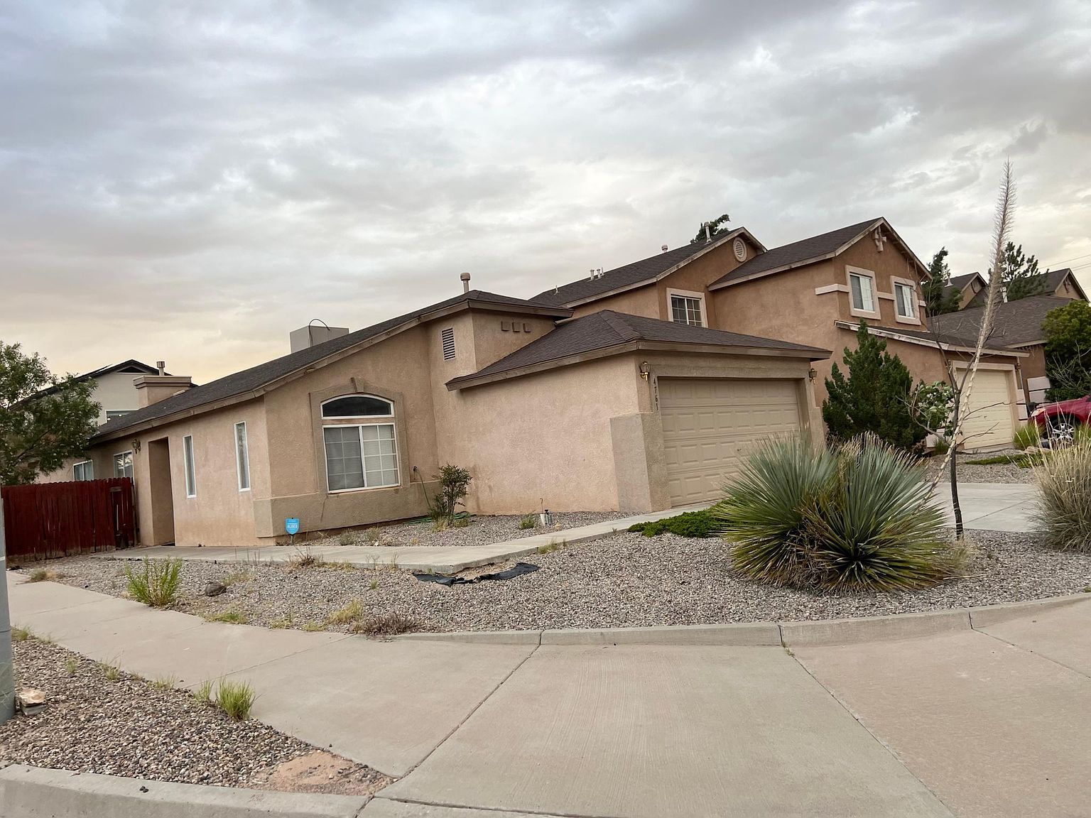紅芽　ICS 4761 Jessica Dr NE, Rio Rancho, NM 87144 | Zillow