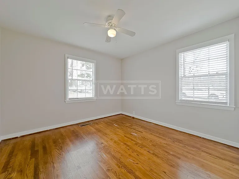 1905 Courtney Dr — Photo 8
