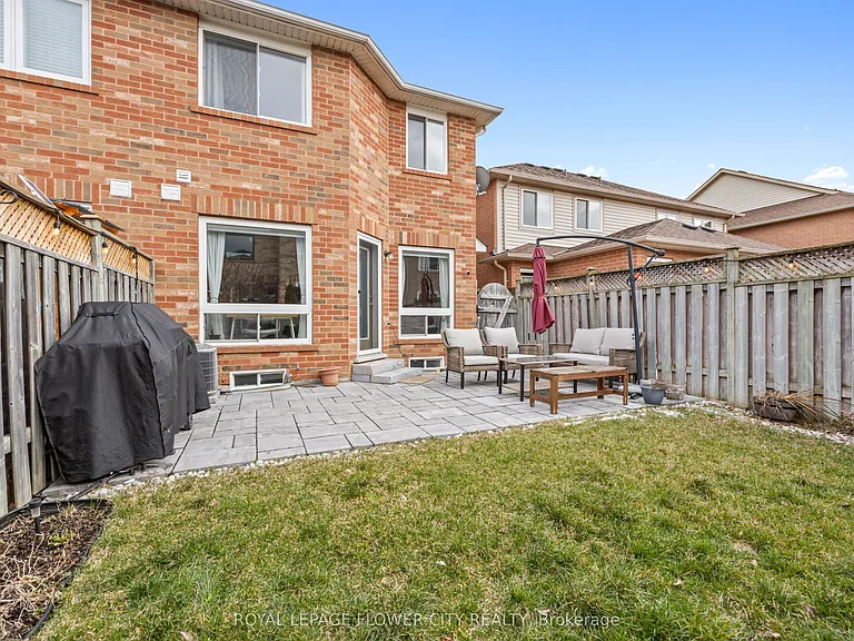 3910 Milkwood Cres — Photo 40