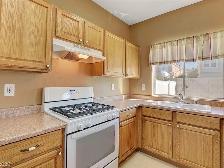2576 Velez Valley Way — Photo 18