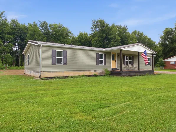 126 Dell Acres Dr, Georgetown, OH 45121