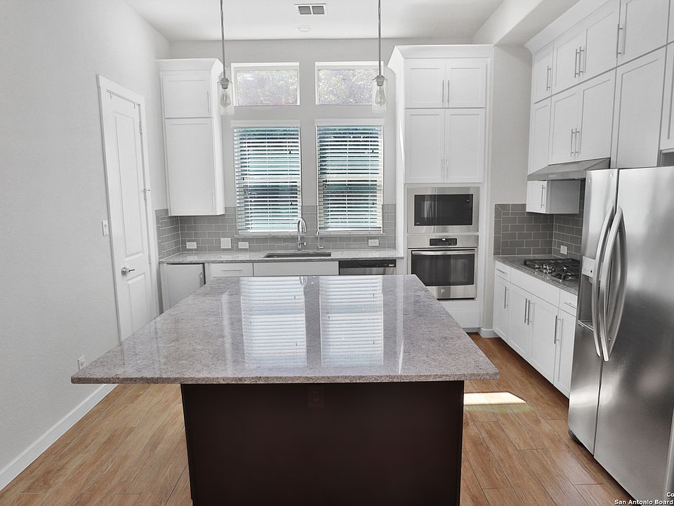 1st image of 2739 N Pine St