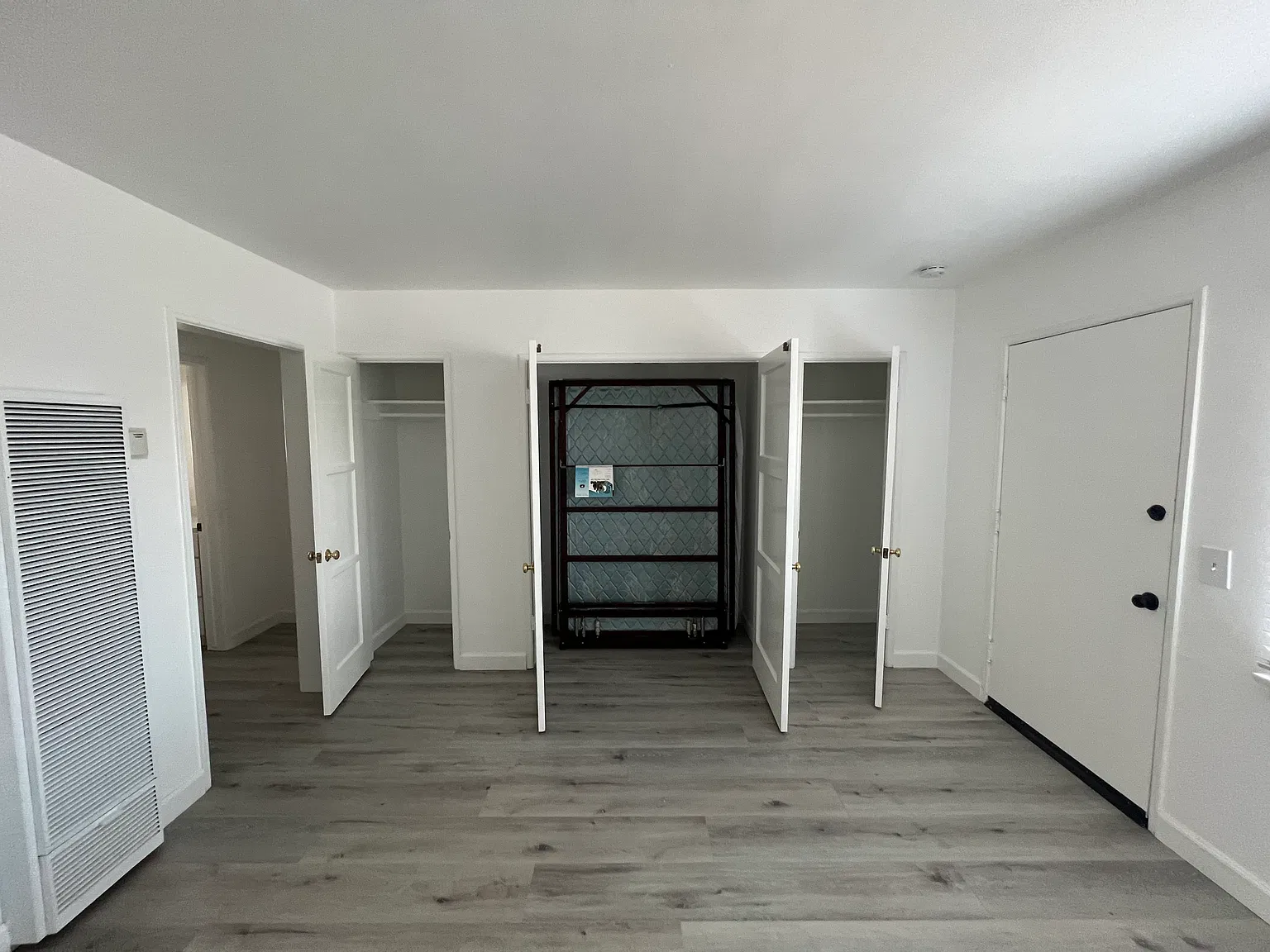 Studio, 350 sqft, $1,795 — Photo 2