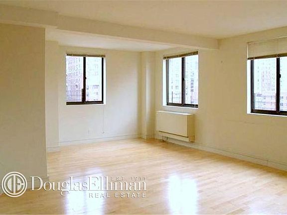 3rd image of 323 W 96th St Ph 3