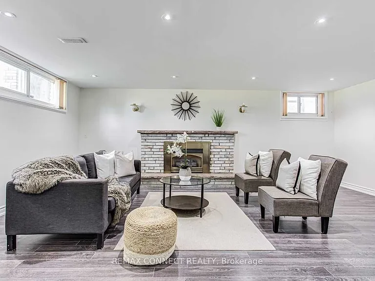 107 Sweeney Dr — Photo 14