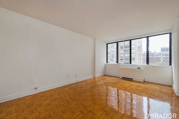 Rented by Mirador Real Estate | media 5