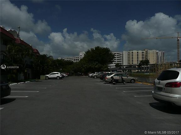 3rd image of 8600 SW 67th Ave APT 901