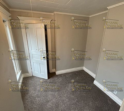 5th image of 131 Baldwin St