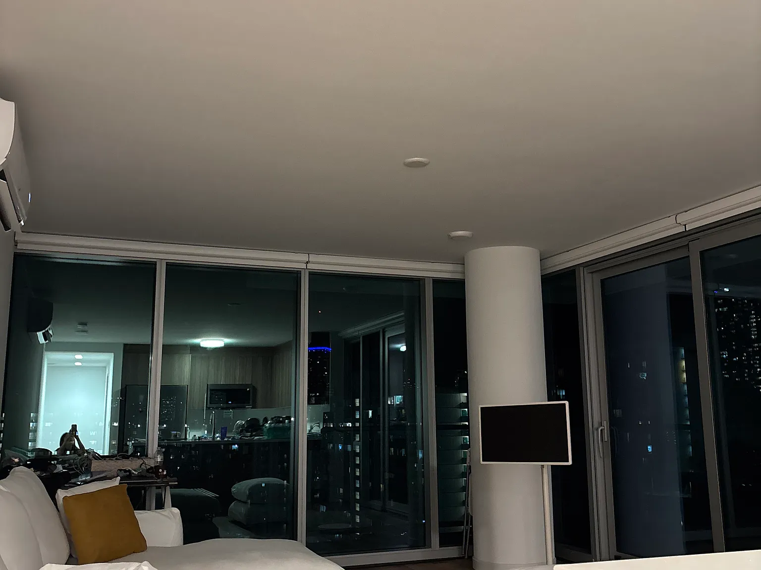1 bed, 751 sqft, $3,200 — Photo 2