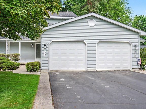 2nd image of 1405 Pheasant Ridge Dr
