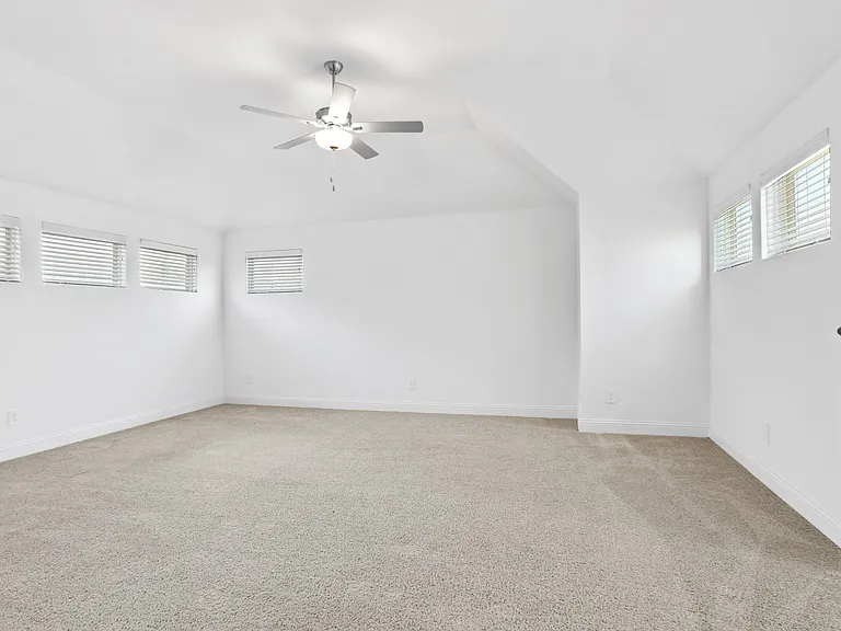1413 Buckeye Trl — Photo 16
