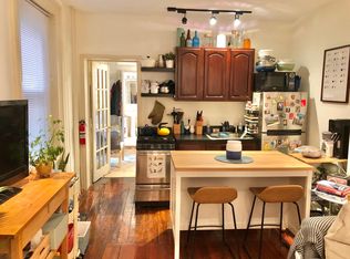 981 N 6th St #1R, Philadelphia, PA 19123