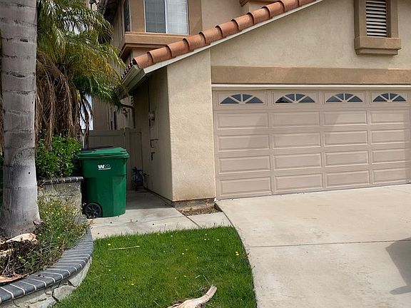 3rd image of 475 Somerset Cir