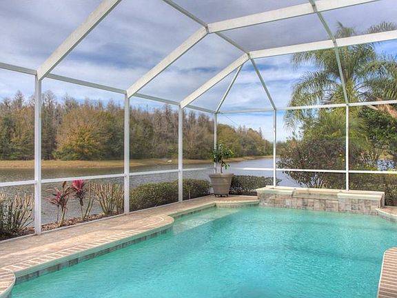 3rd image of 10220 Waterside Oaks Dr