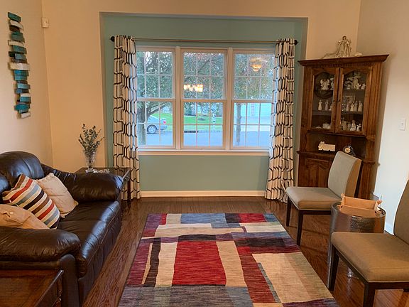 Living Room - Front Right 