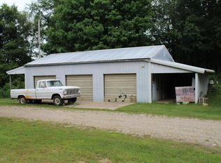 3050 Osborne Rd, Delton, MI 49046