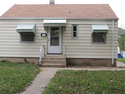 3756 S 15th St, Milwaukee, WI, 53221