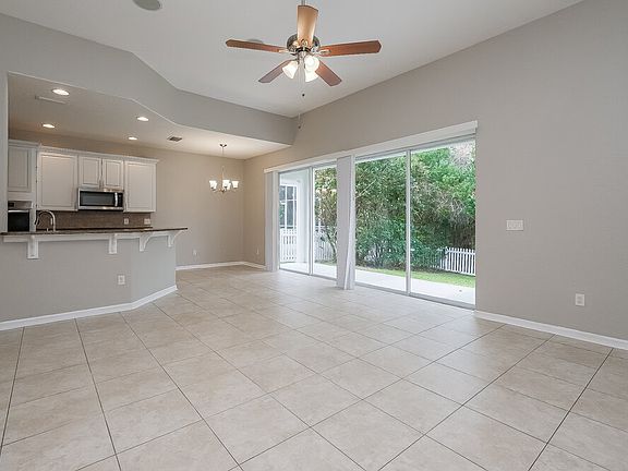 5th image of 2733 Beech Grove Ln