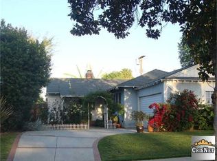 6923 Columbus Ave, Van Nuys, CA 91405