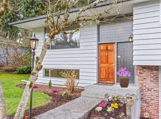 20233 Ashworth Pl N, Shoreline, WA 98133