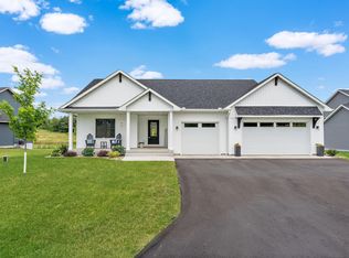 739 165th St, Hammond, WI 54015