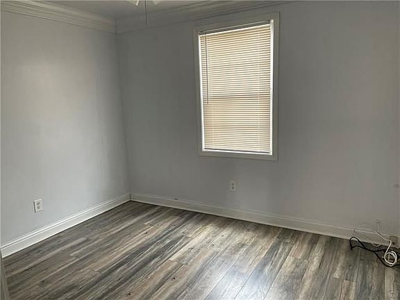 5th image of 4900 Western St