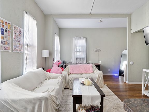 5th image of 82 Hawley St #3H