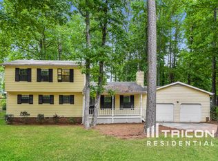 42 Lynn Cir, Newnan, GA 30263