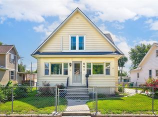 541 7th St, West Des Moines, IA 50265