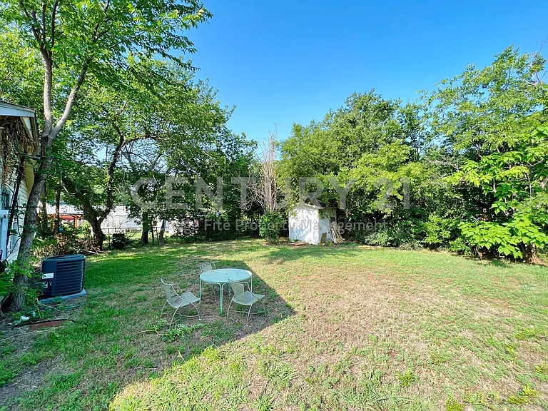 3909 Atlas Dr — Photo 12
