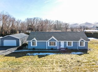 1300 Thompson Rd, Cowiche, WA 98923