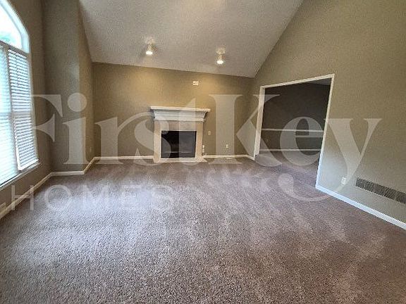 2nd image of 2518 Lorne Ct SW