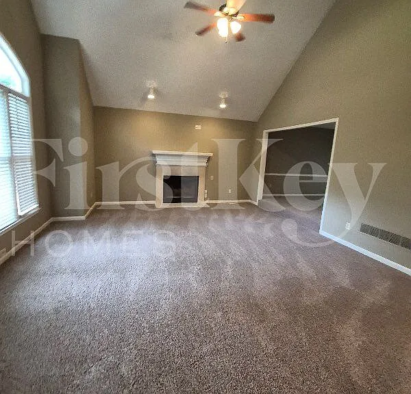2518 Lorne Ct SW — Photo 2