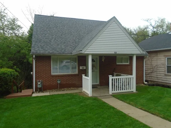 1121 Spruce St, Ambridge, PA 15003