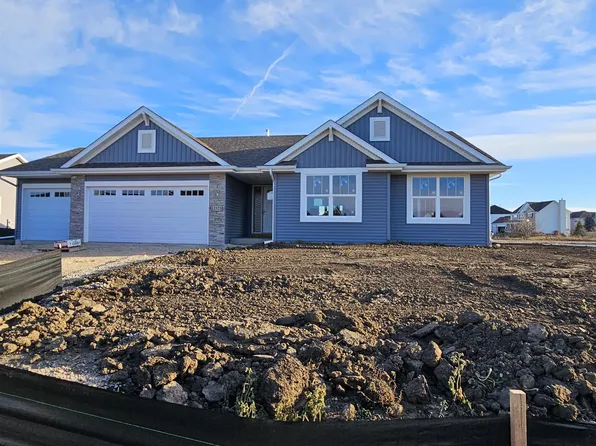 12325 Lakeview Dr, Loves Park, IL 61111