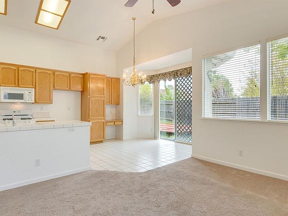4th image of 1443 Taupin Ct