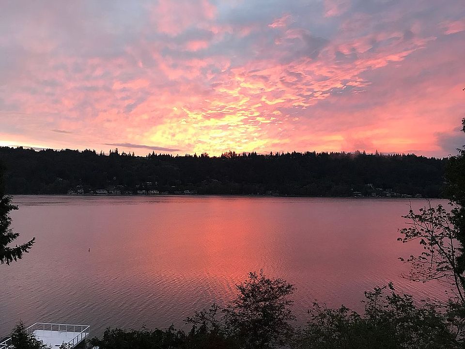 1st image of 2400 W Lake Sammamish Pkwy NE