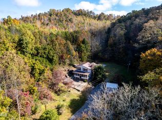 710 Scenic River Rd, Madisonville, TN 37354