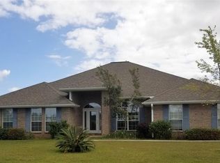 206 Heather Ln, Fairhope, AL 36532