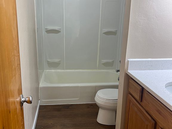 2nd image of 231 58th St