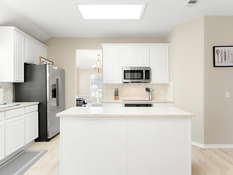 3000 Saint Amanda Dr — Photo 15