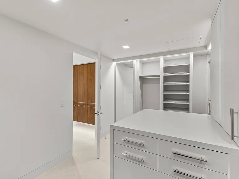 6587 N Palmeraie Blvd #2021C — Photo 26