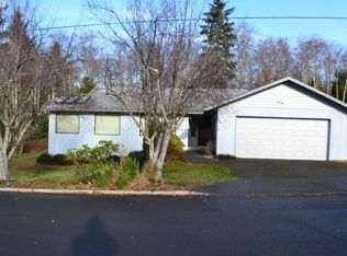 2060 Aldercrest St, Seaside, OR 97138