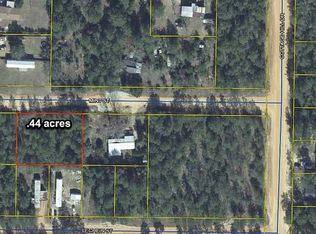 Mint St, Defuniak Springs, FL 32433