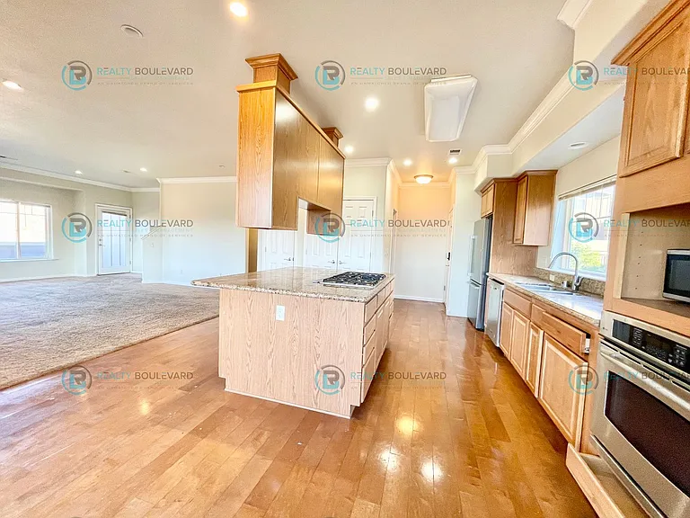 4007 Anthony James Ct — Photo 13
