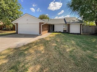 612 Crestview, Edmond, OK 73012